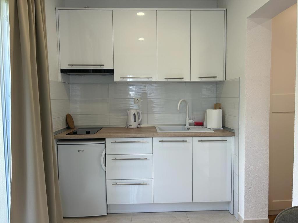Apartments Niko, Near Beach, Free Parking, Wi-Fi 투체피 외부 사진